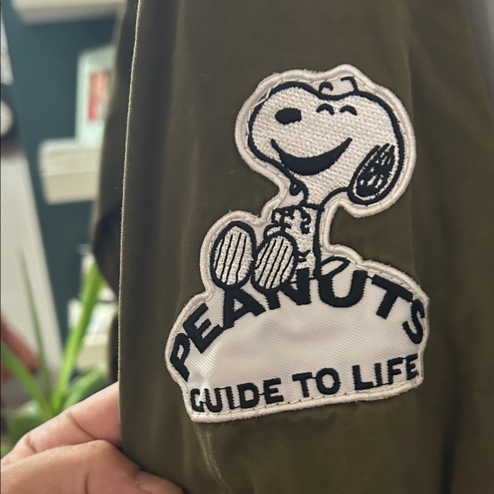 Zara Green Jumpsuit with Cartoon Accents - Picture 8 of 10